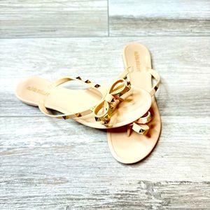 OLIVIA MILLER Rock Studded Flip Flops Size 9